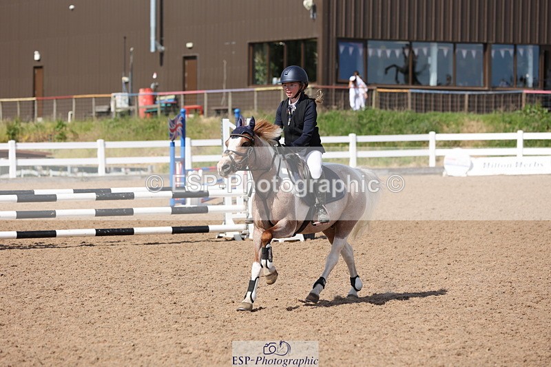 240629A-162611-08018 - Cls 13 Stepping Stones 128cm + 138cm