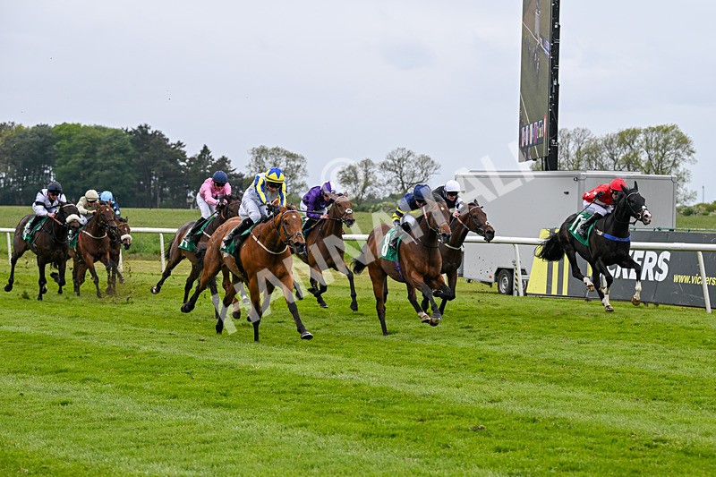 160526-Race 6-Empire Of Light-9965 - Race 6 4.47pm Sky Bet Club Handicap