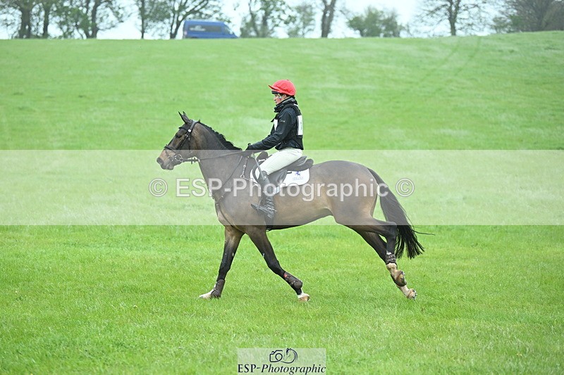 250418-103224-01199 - 017-Rosie.Bradley-Hole-KILMOUNTAIN.TOYBOY