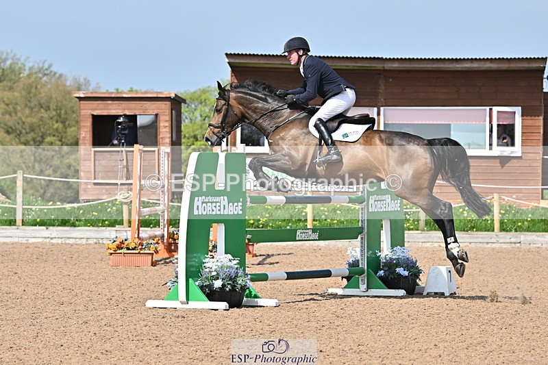 240509A-102909-00886 - Cls 8 Foxhunter