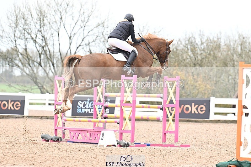 251105-142005-00846 - Cls 06 Fox & 1.20m