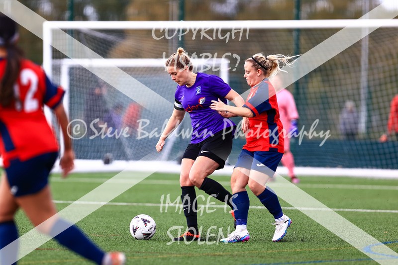 1DX30804 - 2025-10-05 FC Abbey Meads Ladies V Purton  Kingsdown FC Ladies