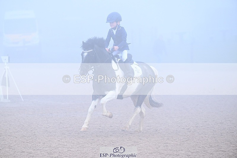 251115-092743-00303 - Cls 19 Clear Round 40cm