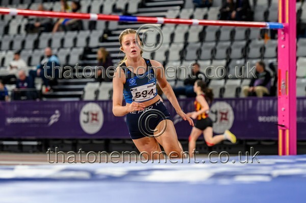 AgeInd25SAT-910186 - Field Female