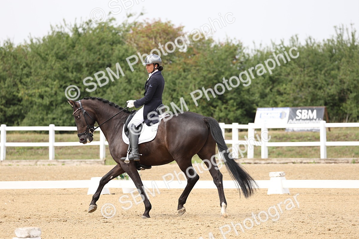 SBM_007557 - Class 9 - FEI INT I - 14.57-15.45