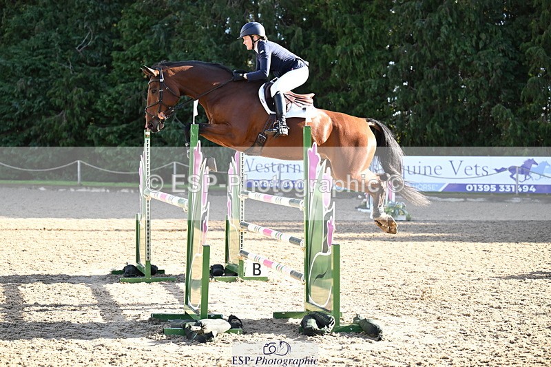 251024A-104637-06572 - B-149-Kate.Rowe