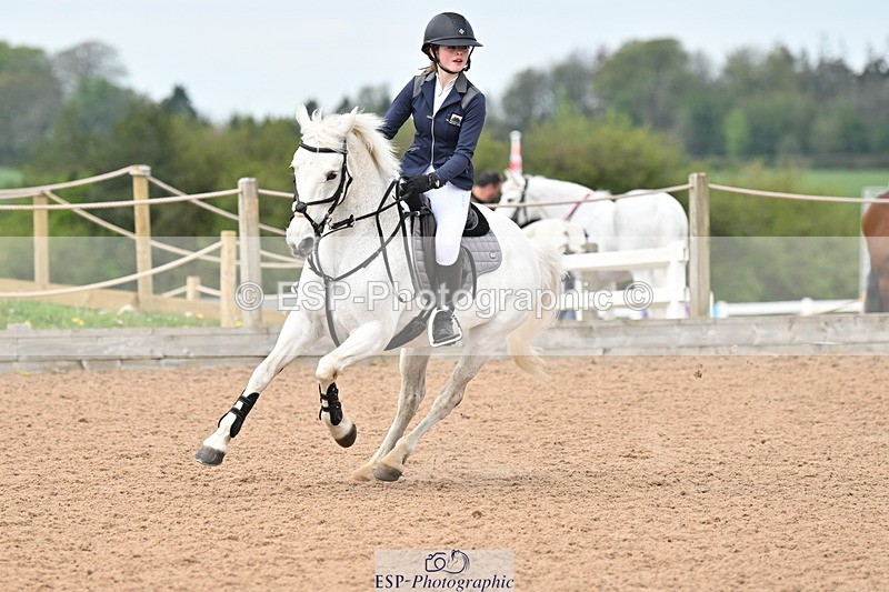 240506A-122238-08663 - Cls 5 Pony Foxhunter & 1.10m Open