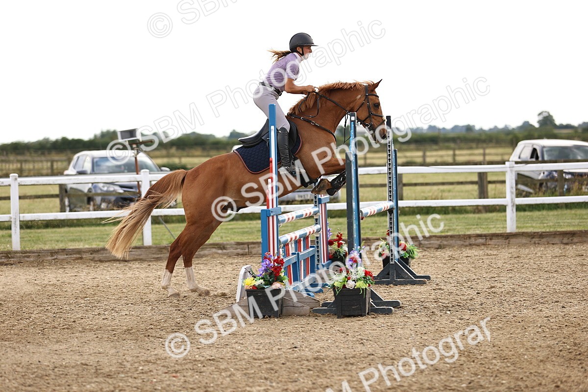 SBM_002360 - Class 18 - Ariat Senior British Novice- 90cm Open