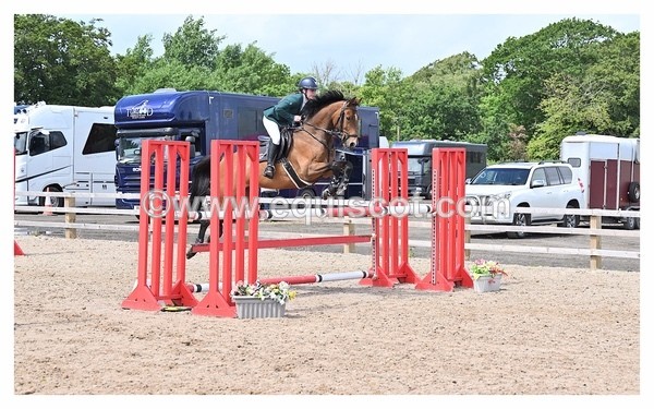 BPP_1123 - CLASS 4 FRI Newcomers/ 1.10m Open