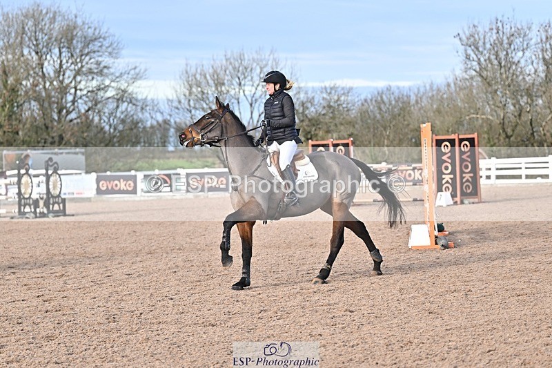 251126-123218-00470 - Cls 4 Newcomers and 1.10m