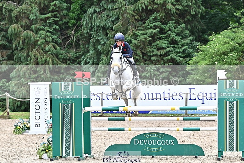 250524A-133348-11685 - D-470-Kitty.King-VENDREDI.BIATS