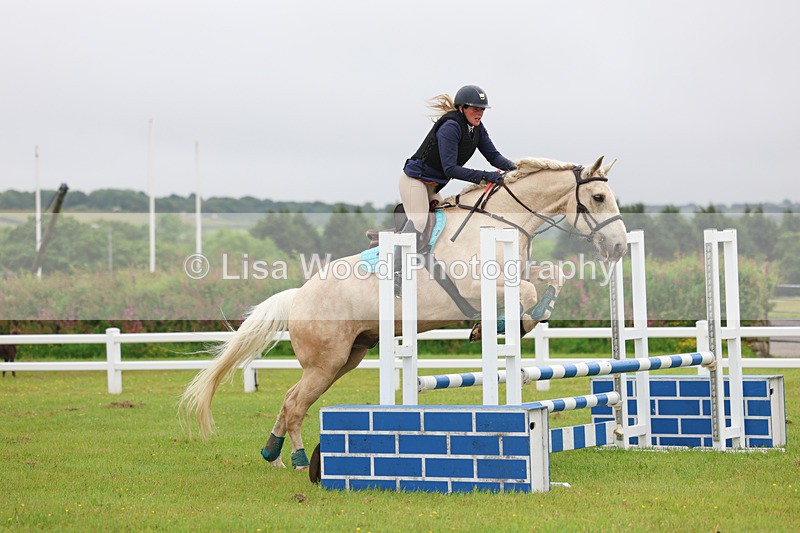 3E7A6115 - Class 5: Senior 80cm