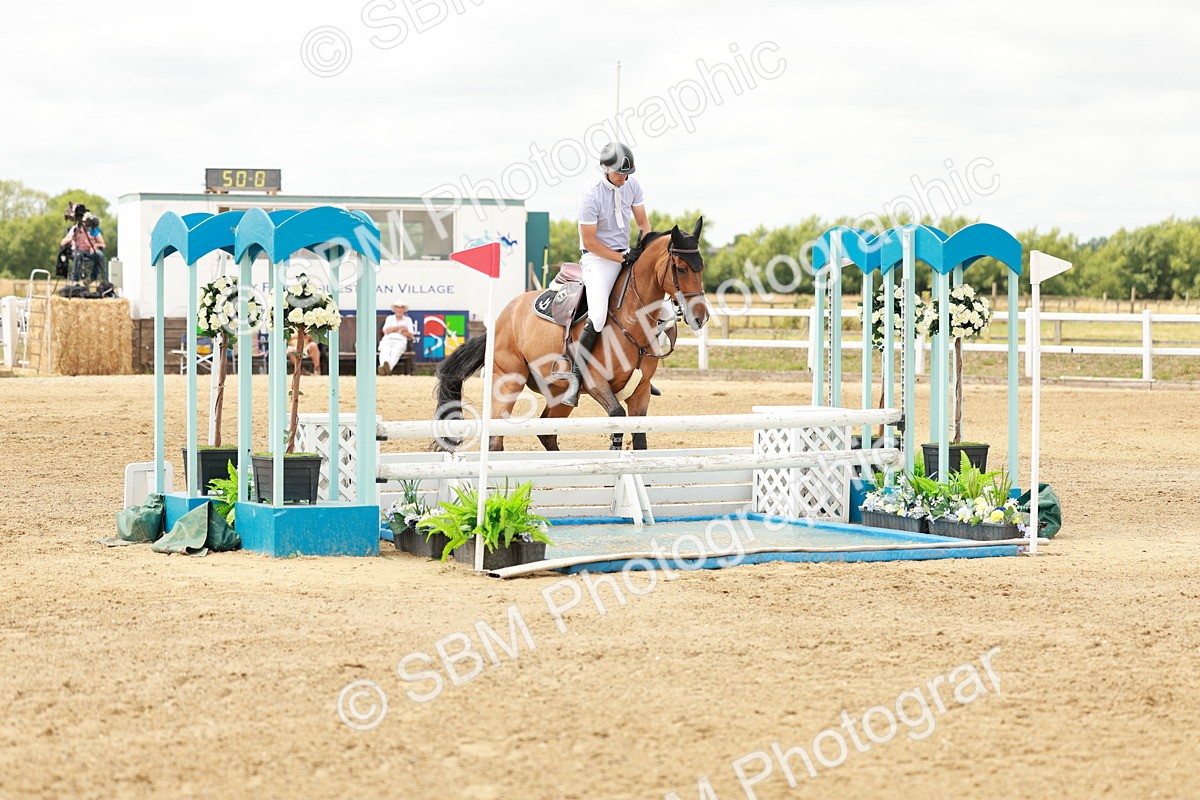 SBM_018310 - Class 21 - Senior Newcomers Championship 2d Rd