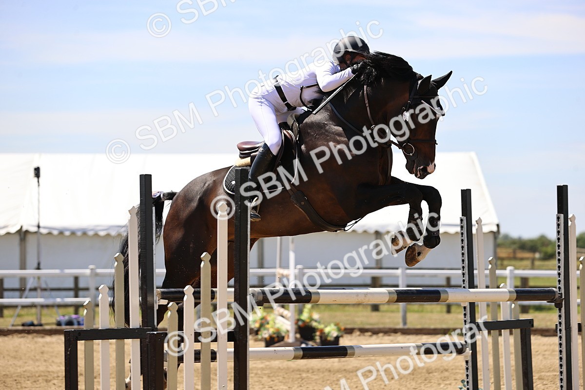 SBM_010012 - Class 9 - Senior Foxhunter - 1.20m Open