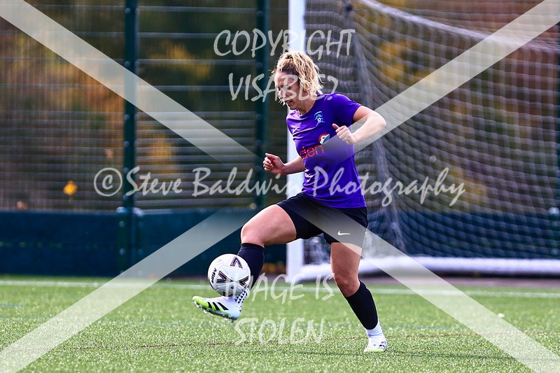 1DX30873 - 2025-10-05 FC Abbey Meads Ladies V Purton  Kingsdown FC Ladies