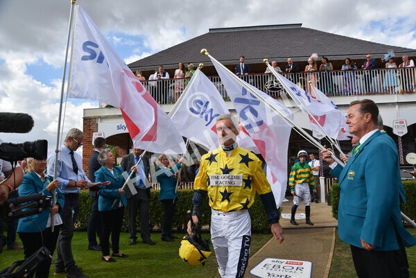 yr20082022r4-89 - Race 4 3.35pm Sky Bet Ebor