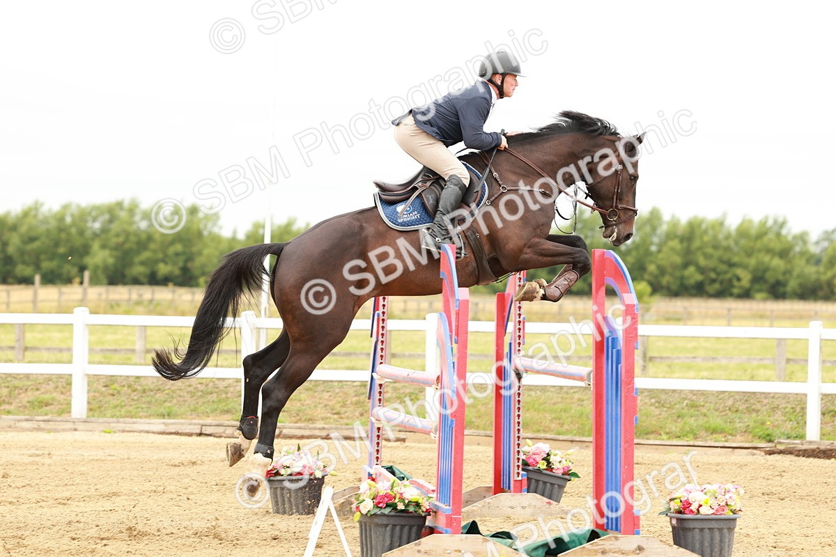 SBM_016794 - Class 20 - Senior Newcomers - 1.10m