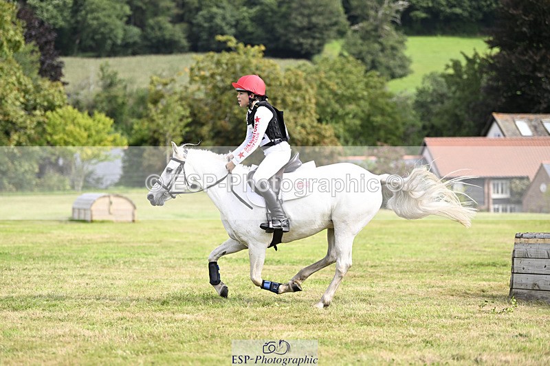 240825X-105209-31458 - 70cm XC 10.00 to 11.00