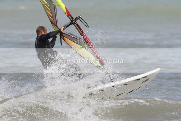 WS 190808-212 - Windsurfing
