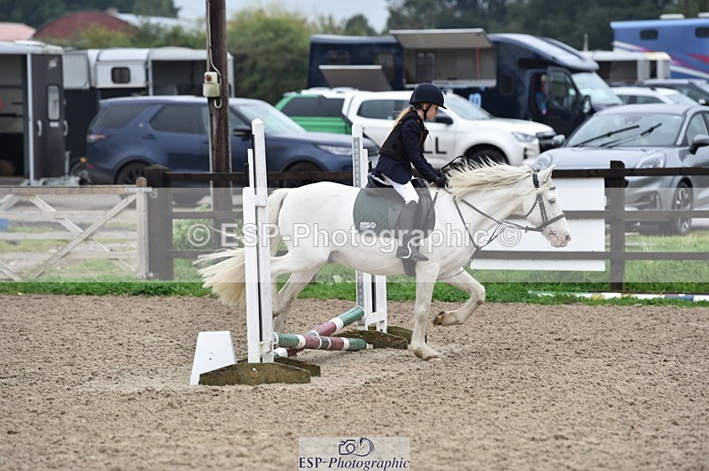 230917-100726-00382 - Cls 01 40cm LR Assisted & unassisted