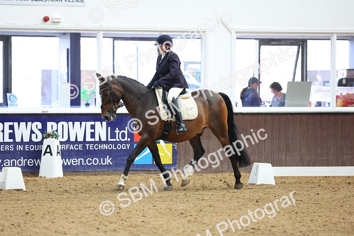 SBM_015964 - Class 15 - Novice FSM - 9.50 - 11.10