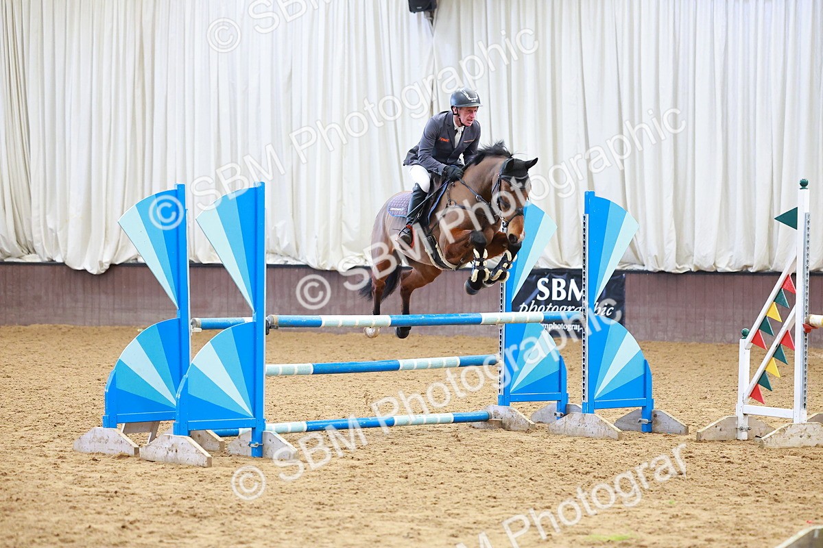 SBM_001158_Class 3 - Senior Discovery - 100m - Customer Cart - Anthony