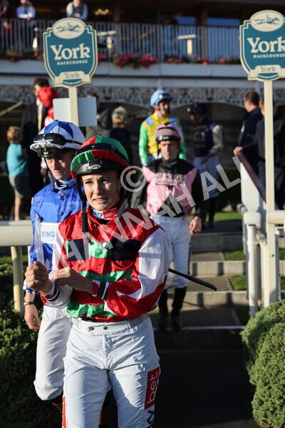 yr08102022r7-5 - Race 7 5.00pm The Coral Gets You Closer To The Action Stakes