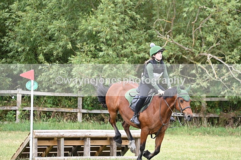 WJ6_6514 - 60cm XC Time 10:17 to 10:49