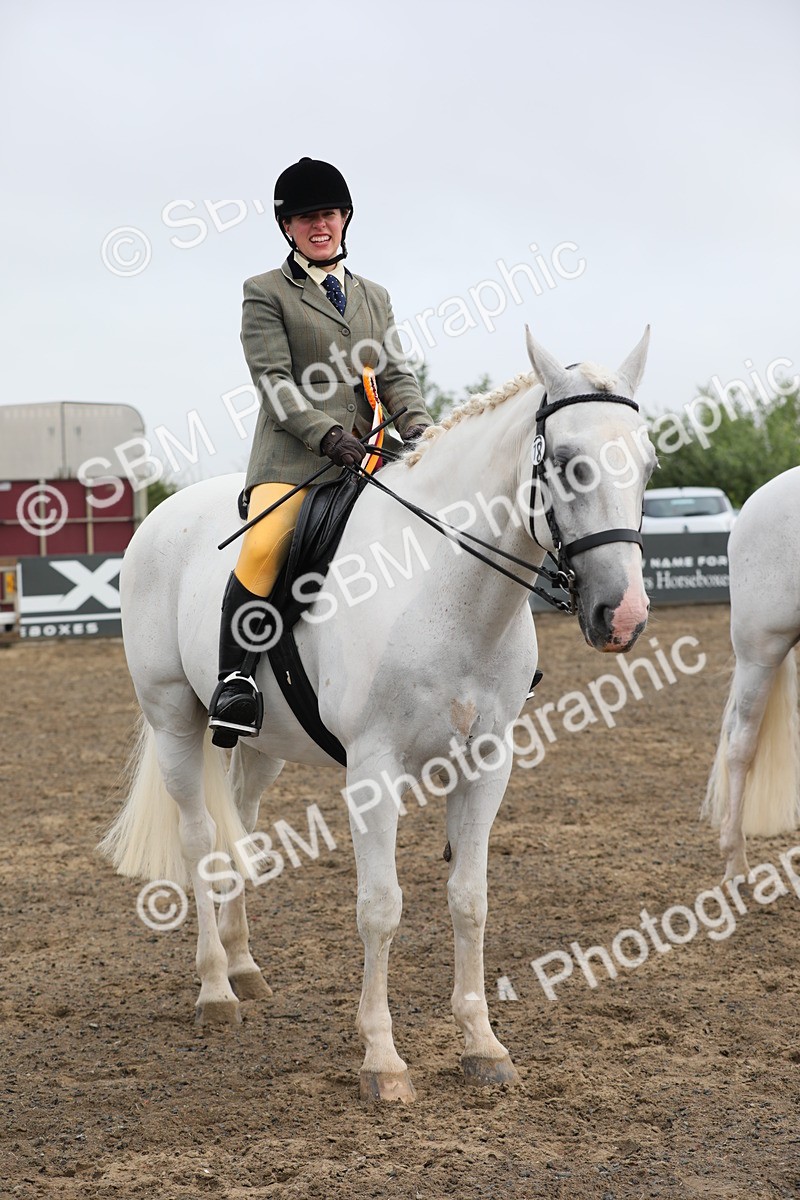 SBM_21403 - Class 805 - Ridden Veteran Horse