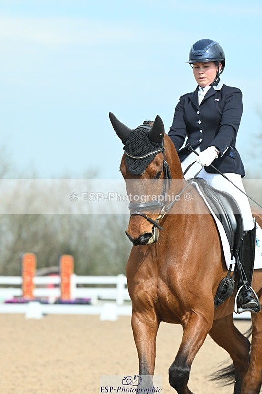 250403-103216-01434 - 036-Abbie.Newbury-Seagry.Viceroy