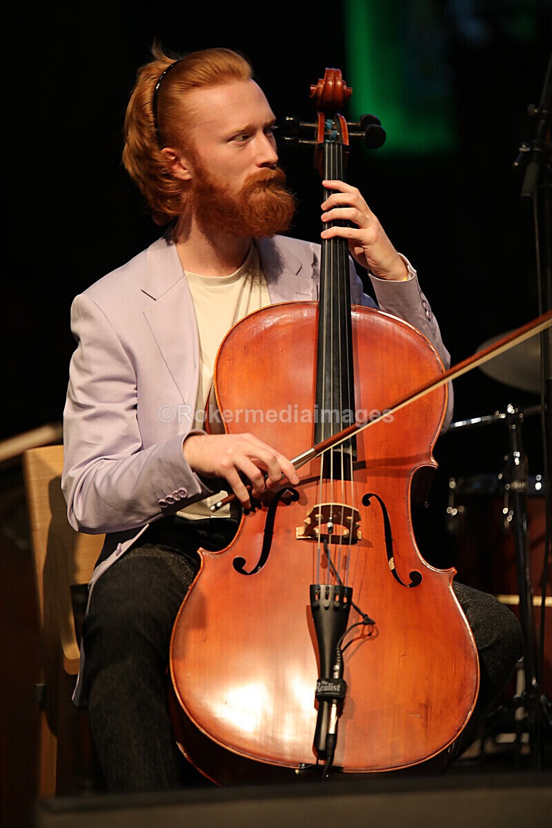 FOLK N BLUES-529 - FOLK and BLUES SEPT 2022