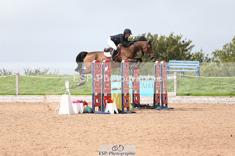 230812A-121208-08878 - Cls 32 Foxhunter