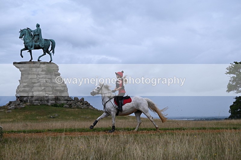 DSC_5897 - Time at Statue 12:17 to 12:44