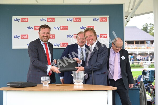 yr20082021r1-52 - Race 1 1.50pm Sky Bet Stakes