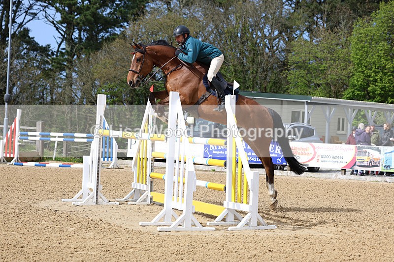 3E7A2419 - Class 9: Senior 1.30m open
