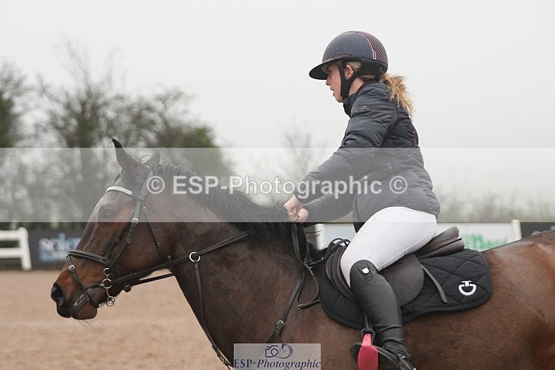 251207-121549-02014 - Cls 20 Snr Newcomers and 1.10m