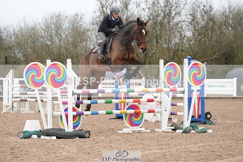 251109-103617-03418 - Cls 19 Snr 1.05m Open