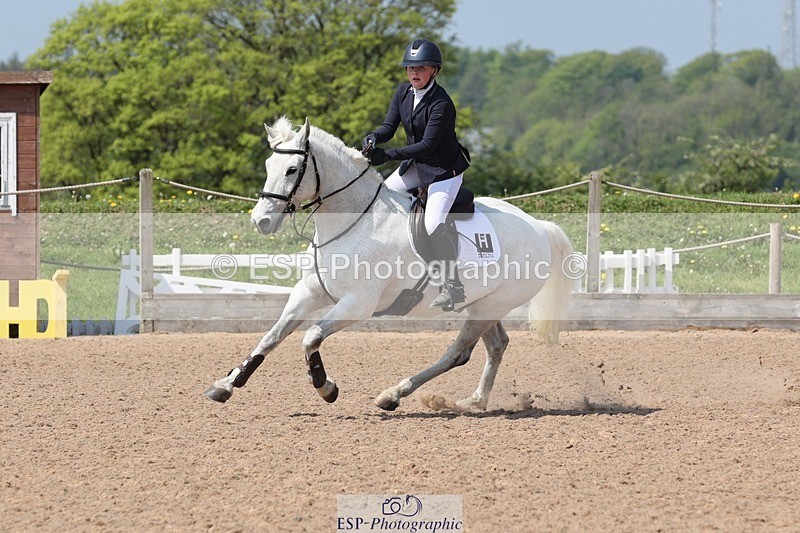 250503-121425-00986 - Cls 9 Pony Foxhunter and 1.10m Open