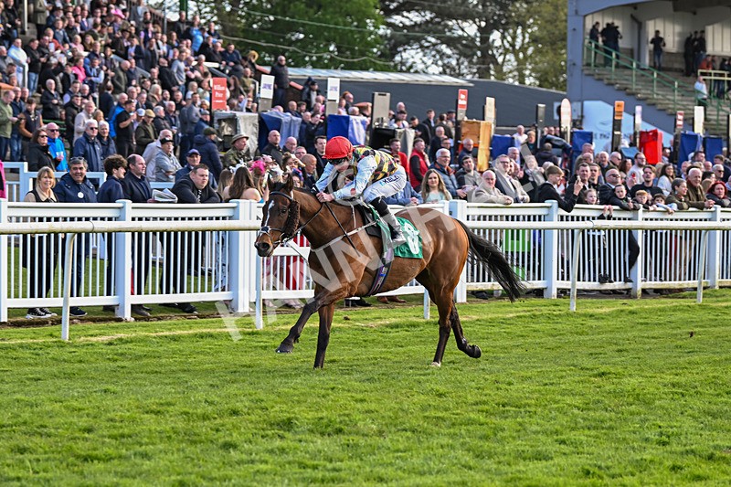 200424-Race 6-Gulliver-7077 - Race 6