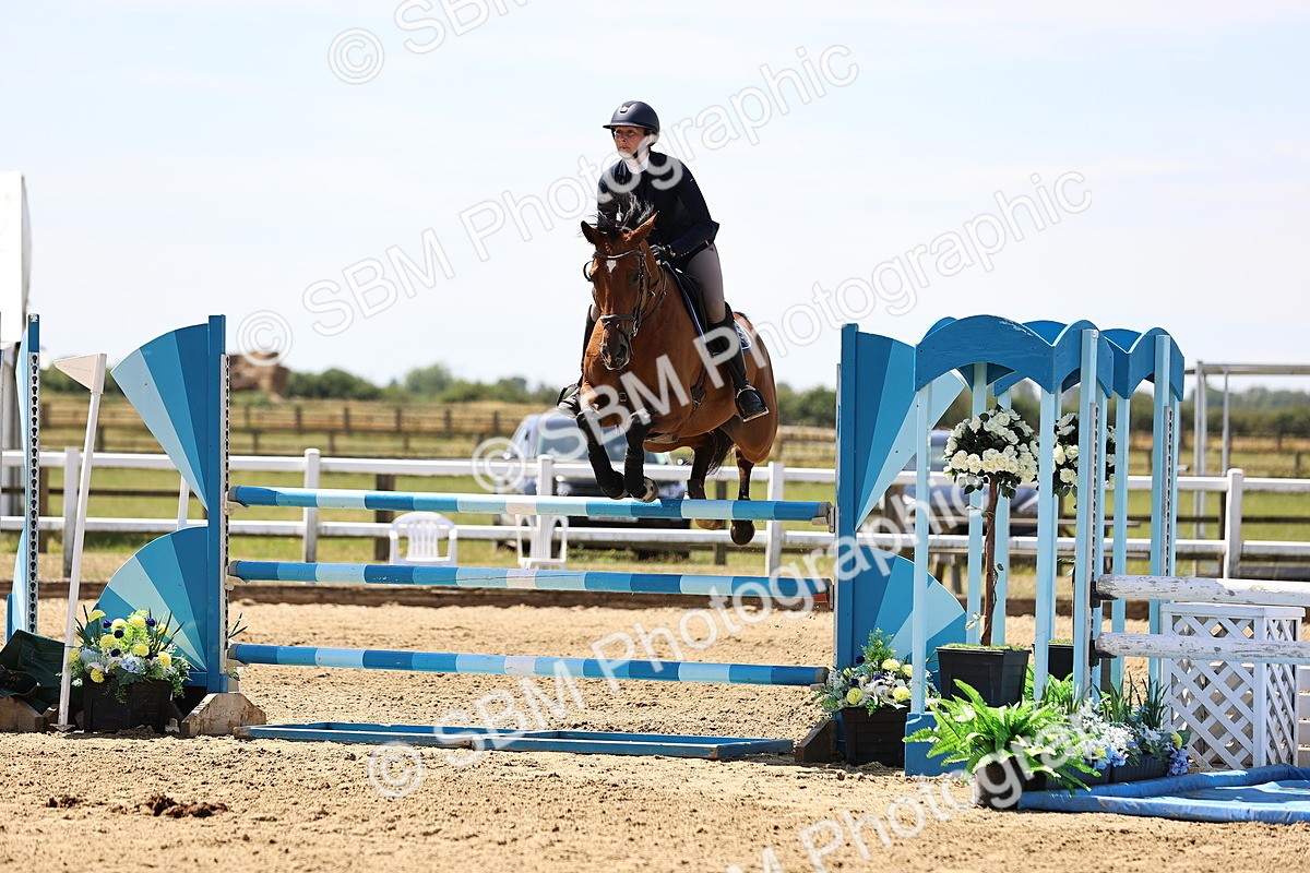 SBM_010117 - Class 9 - Senior Foxhunter - 1.20m Open