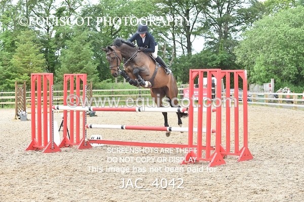 JAC_4042 - CLASS 4 - SAT -Senior Newcomers/ 1.10m Open