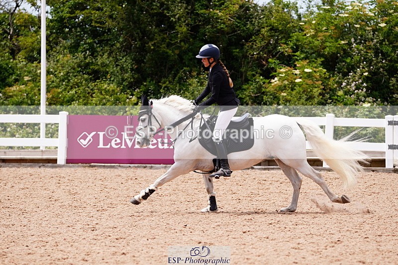 240629A-130450-05557 - Cls 18 Newcomers and 1m Open