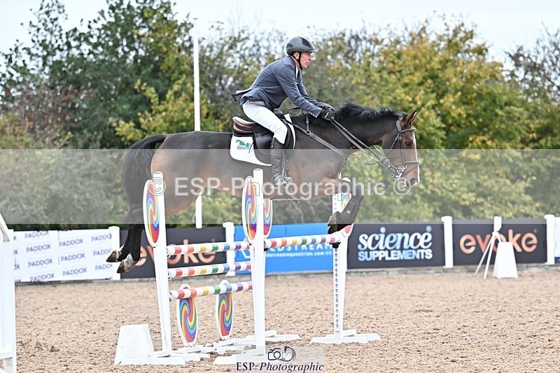 251015-140111-00690 - Cls 4 Newcomers and 1.10m Open