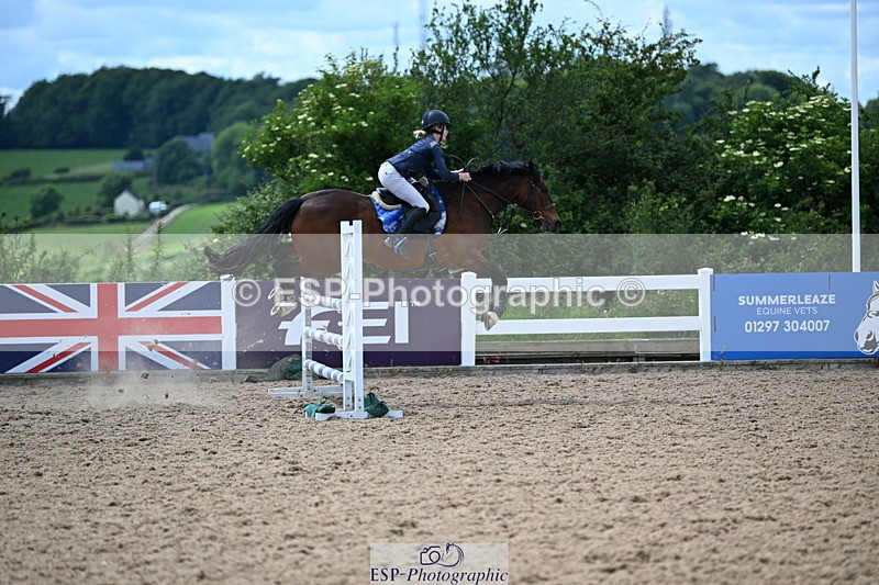 240608A-150031-01517 - Cls 11 Pony Newcomers and 1m Open