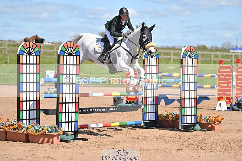 240420A-144406-11792 - Cls 7, 2 Star Medium Tour 1.35m