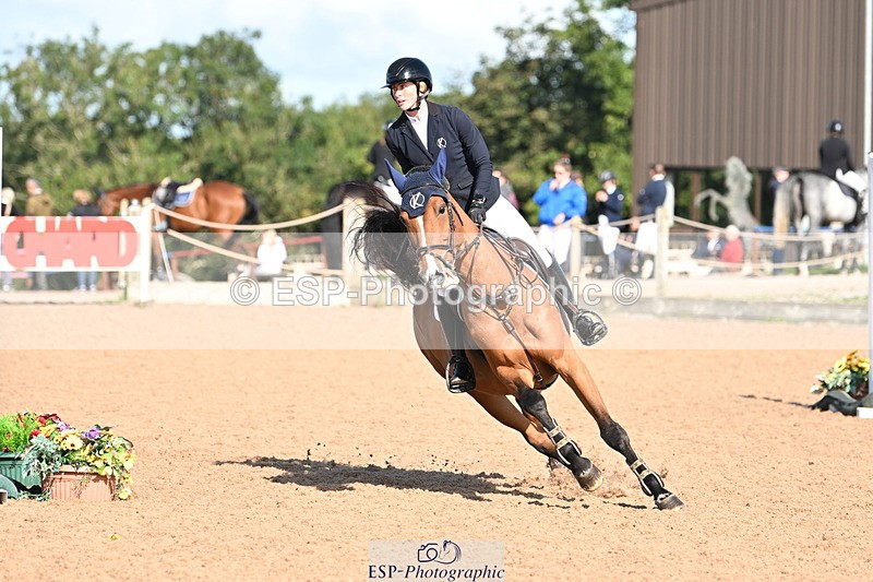 240913A-101920-03461 - Cls 13 Snr 1.05m & 1.10m Open