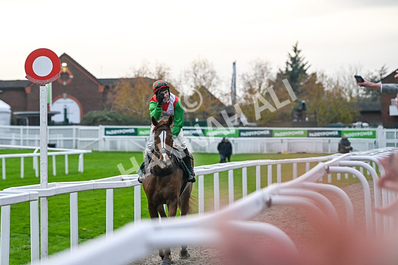 161124-Race 5-Doyen Quest-1024 - Race 5