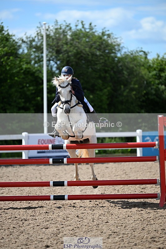 240608A-154919-01692 - Cls 12 Pony Foxhunter and 1.10m Open