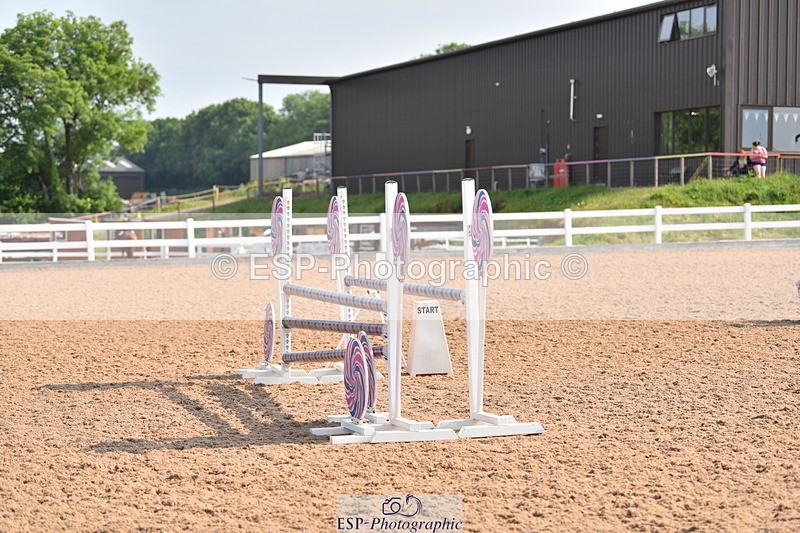 230610A-092626-02525 - Cls 21 British Novice & Open