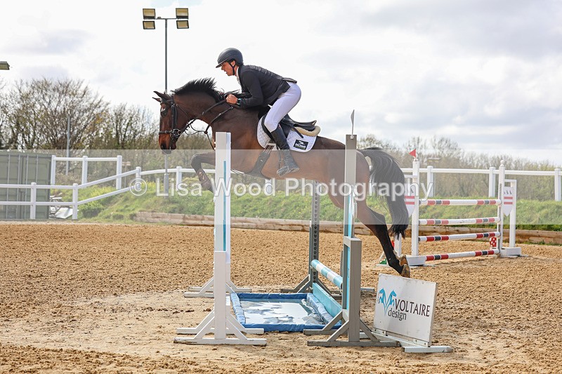 3E7A2196 - Class 8: Senior Foxhunter/1.20 open